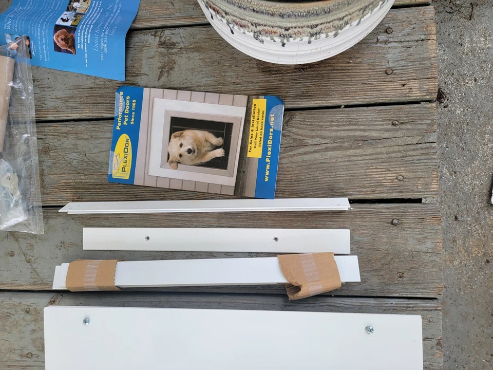 Puerta para mascotas con bloqueo Plexidor Performance - Montaje en pared - Blanco - Grande - NUEVO Foto 3 de 4