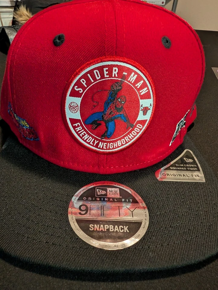 New Era x Marvel Chicago Bulls Spider-Man 9Fifty Snapback Hat Adjustable Foto 2 de 4