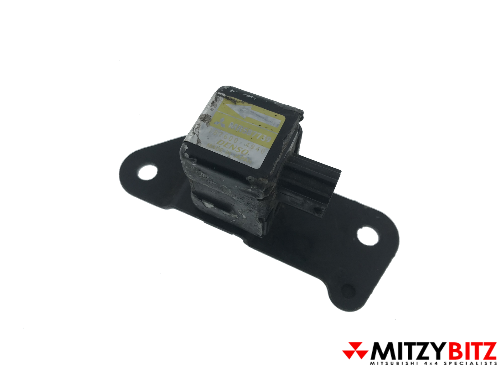 Mitsubishi L200 Airbag Sensor Detonator Relay MR587739 2.5 D-id  