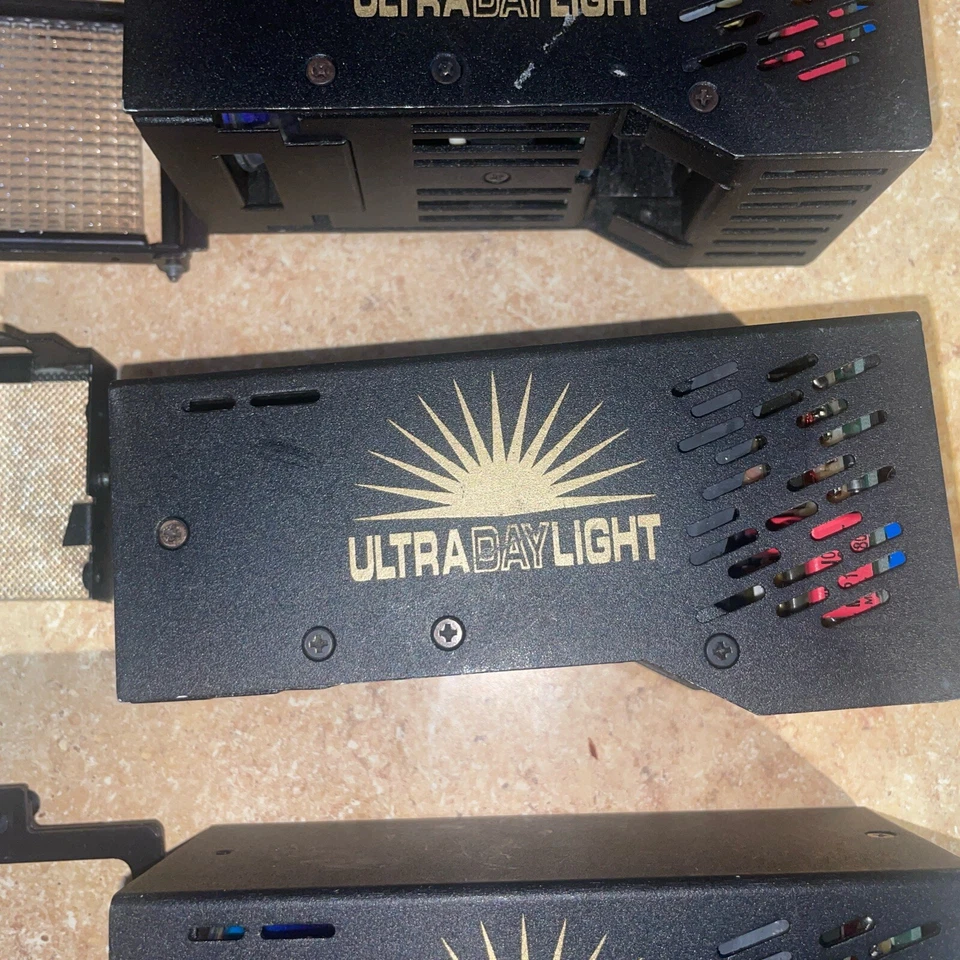 3 Anton Bauer UltraDayLight Ultra Day Light HMI camera light heads w/ Extras! - Image 3 of 4