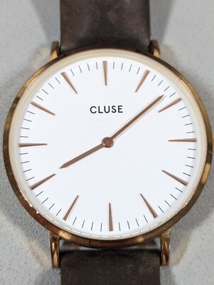 Vintage Cluse Wite Dial Round Gold Tone Case Brown Leather Band Watch