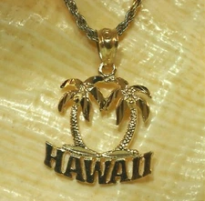 15MM SOLID 14K YELLOW GOLD DIAMOND-CUT DC HAWAIIAN PALM TREE W/ "HAWAII" PENDANT