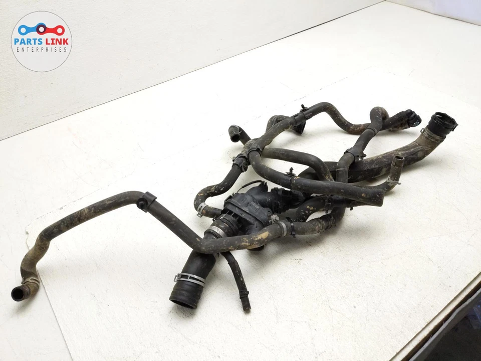 2017-20 LAND ROVER DISCOVERY 5 ENGINE RADIATOR COOLING THERMOSTAT HOSE PIPE SET - Image 2 of 4