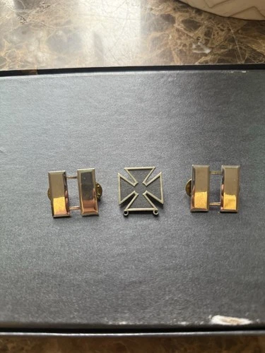 3 Vintage WW2 U.S. Military Medal Pins - Cross Irons & Captains Rank