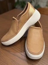 Vionic Womens Kearny Platform Slip-On Macaroon Leather 7.5 Casual Comfort