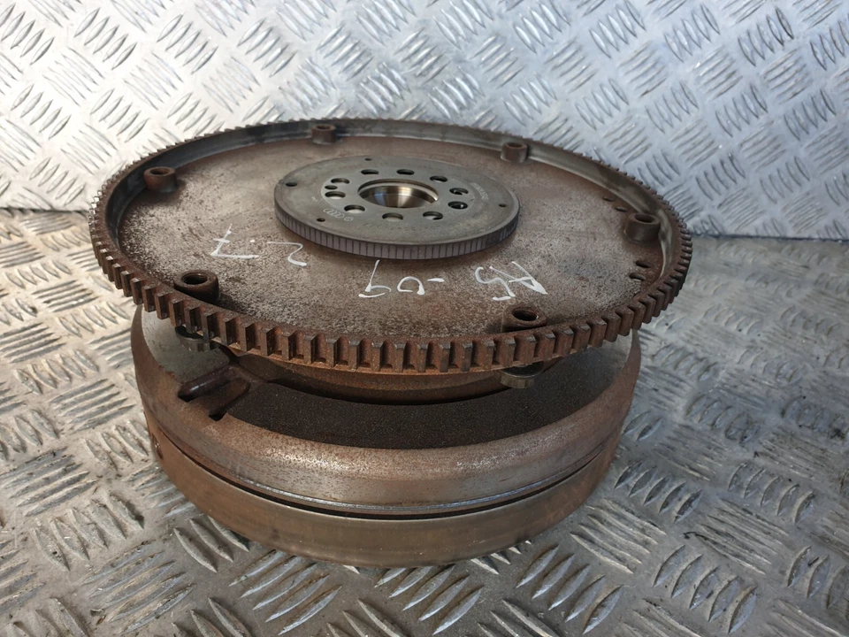 Audi A5 Flywheel 2009 A5 cupé 2,7 TDi volante automático Foto 3 de 4