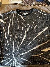 Woman  s XL DKNY Short Sleeve Bland And White Sweater