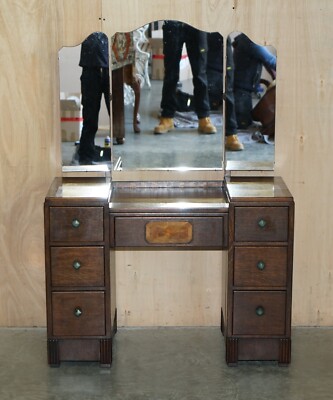 STUNNING VINTAGE ART DECO CIRCA 1930'S OAK & BURR WALNUT DRESSING TABLE + MIRROR | eBay STUNNING VINTAGE ART DECO CIRCA 1930'S OAK & BURR WALNUT DRESSING TABLE + MIRROR | eBay