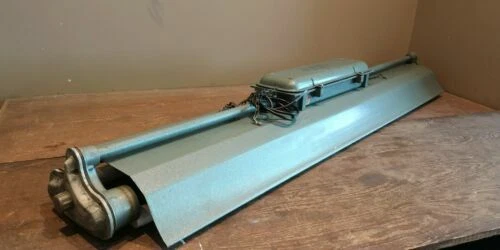 Markenlose Lampen aus Leder