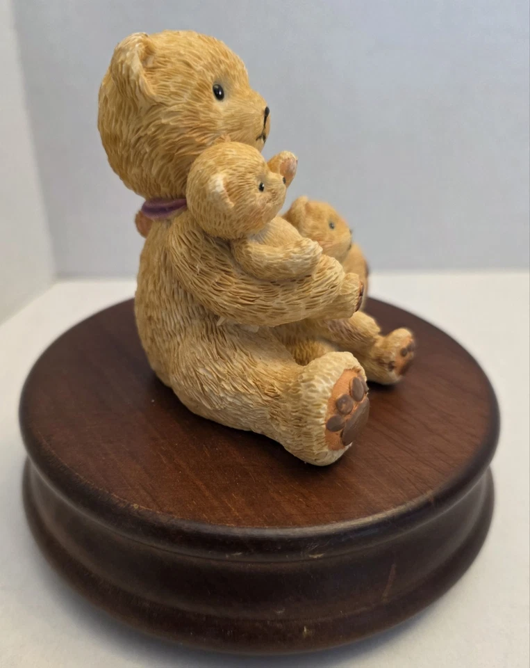 Oso de peluche Playmates estatua musical base de madera Estes Park Colorado Foto 2 de 4