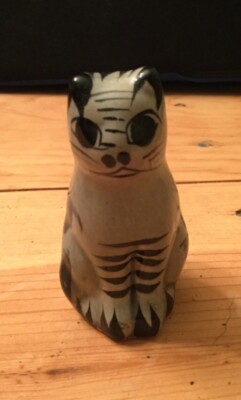 CAT MEXICO FOLK ART HANDPAINTED BLACK & GRAY CAT W/MEXICO & INITIALS 