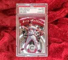 GREG MADDUX 1997 PINNACLE TOTALLY CERTIFIED #83 0777/3999 RED PLATINUM PSA 10 🔥