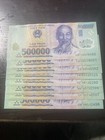 500,000 Vietnam Dong X 8