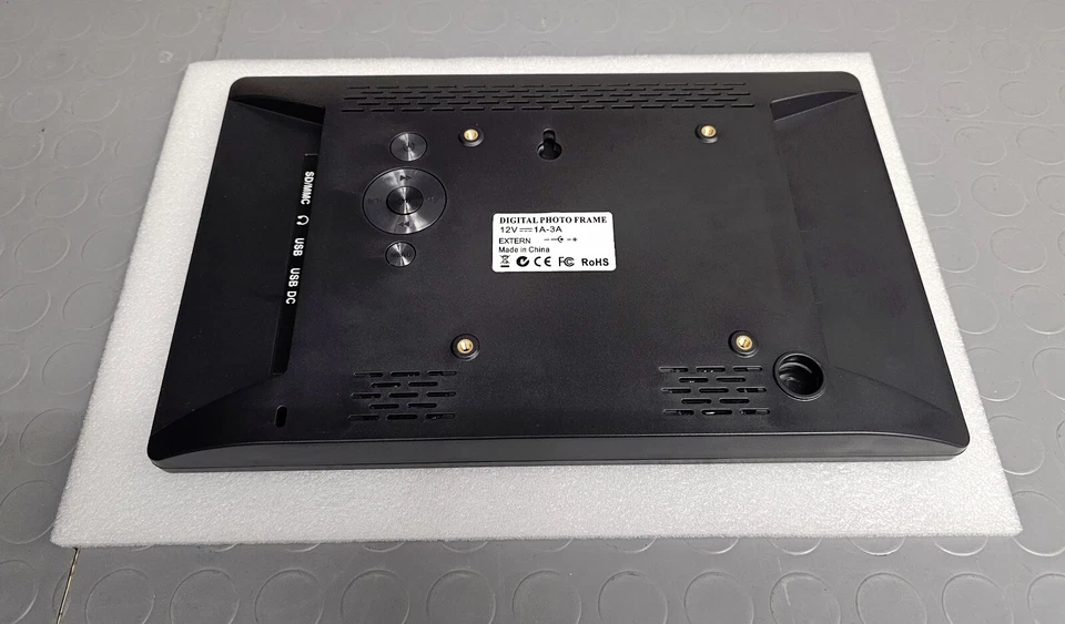 Digital Photo Frame 11,6" - Nuovo, perfettamente funzionante - Fattura Italiana - Immagine 3 di 4
