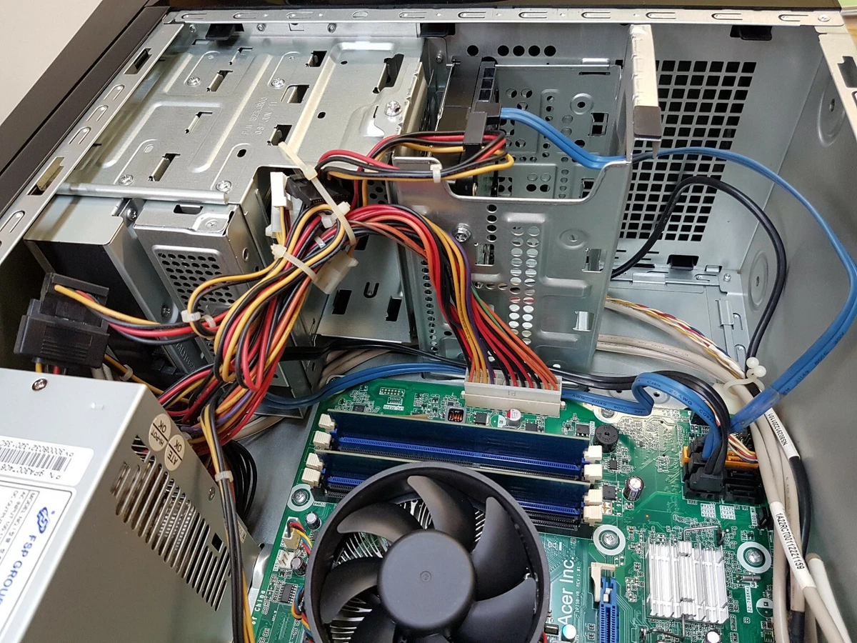 Acer Aspire M3970 Core i3-2120 4GB 1TB Windows 7 Home French/Francais TESTED