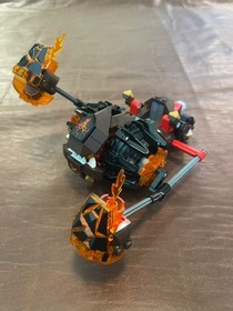 Lego Nexo Knights Moltor's Lava Smasher (100% complete)
