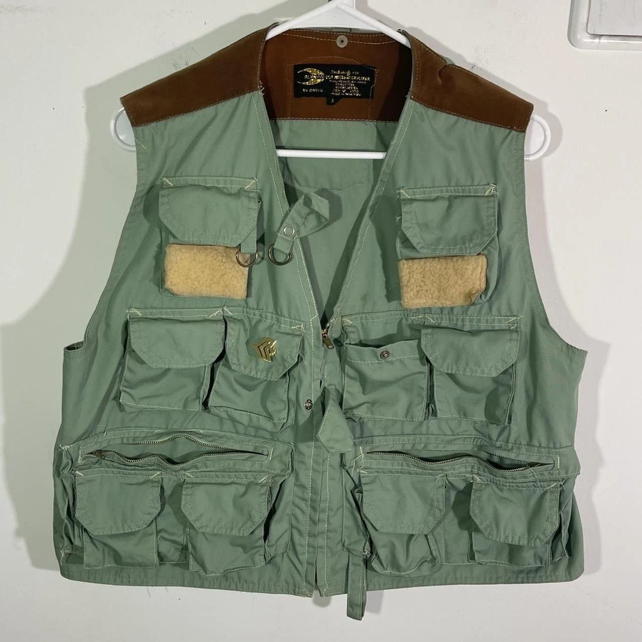 Vintage 70s Olympic international Fishing Vest with veteran patch green size XL