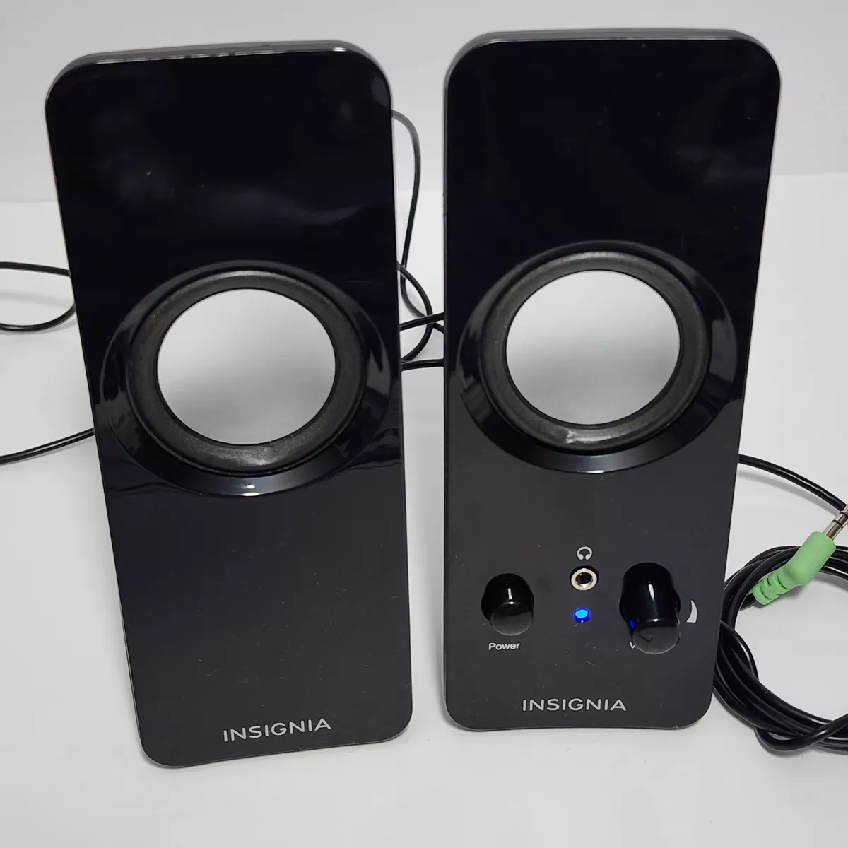 Insignia speakers hotsell