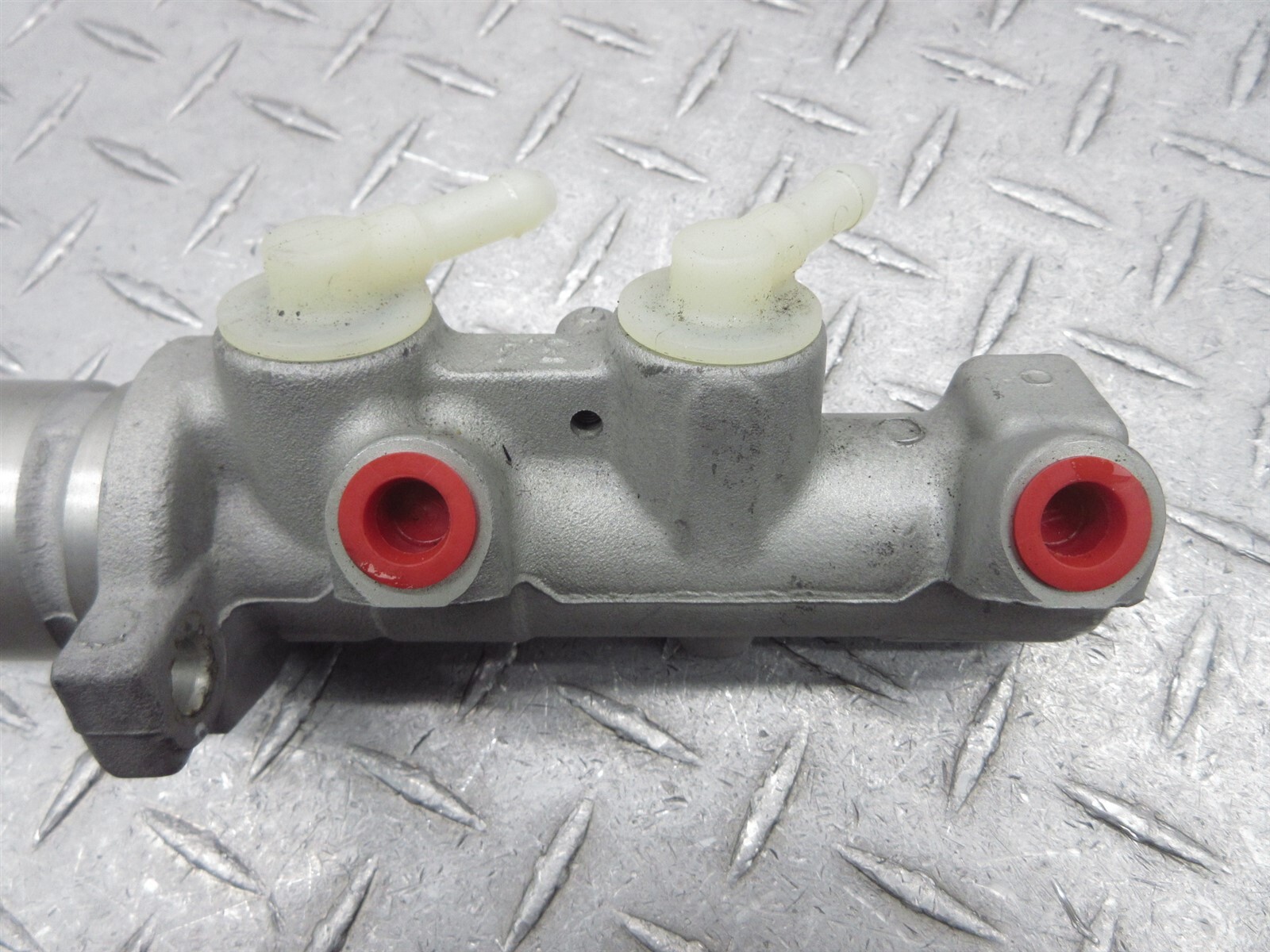 2008 Ferrari F430 Spider 198634 CCM Ceramic Brake Master Cylinder Reservoir Tank
