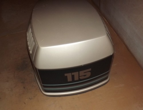 NOS Johnson 115HP V4 Motor Cover Cowl Hood PN 0437830 (green) - Picture 3 of 7