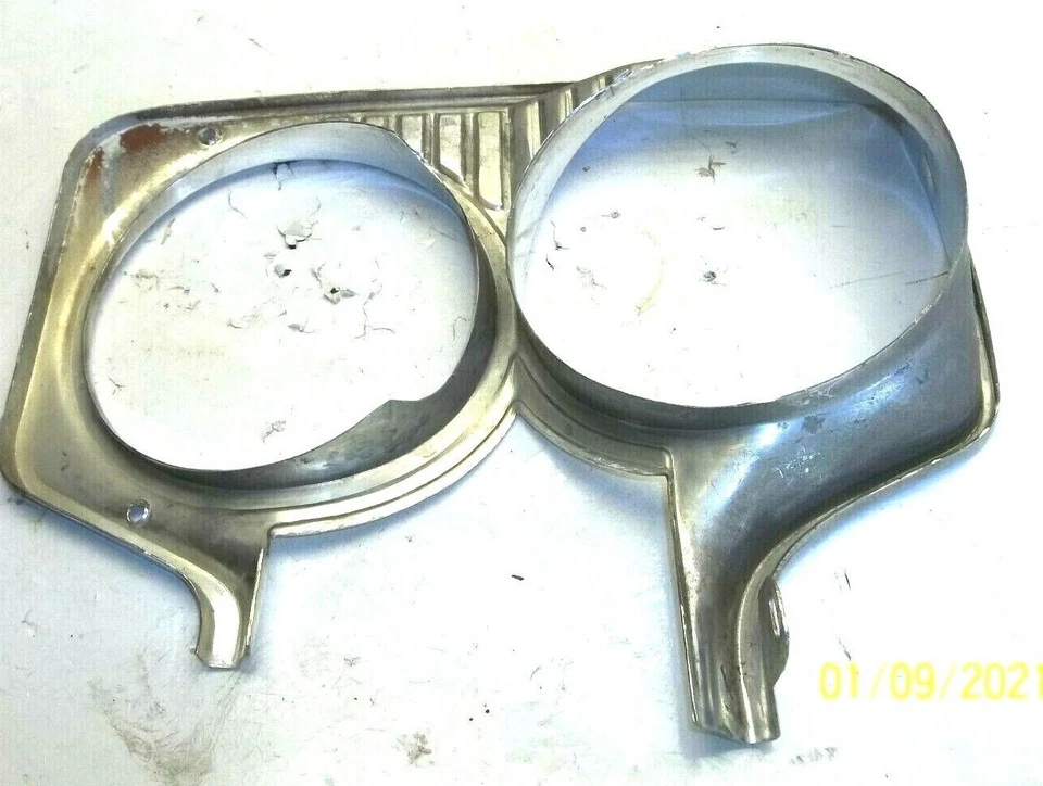 Bisel de faros PLYMOUTH FURY LH 1966 Sport Fury I II III BONITO ORIGINAL Foto 2 de 4