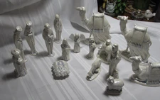 1974 BYRON Mold Ceramic Nativity Set 15 pc Hand Painted Iridescent White Blue