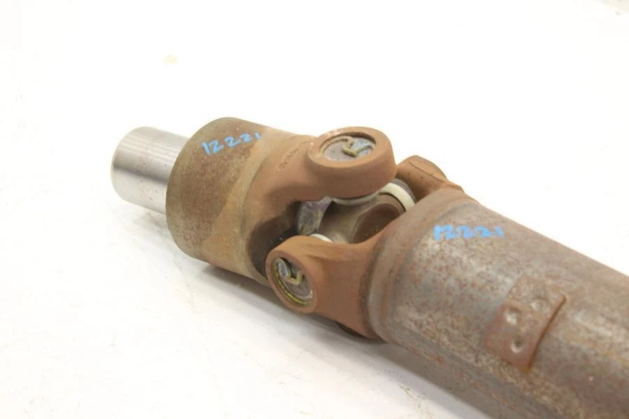 Conjunto de eje de transmisión trasero Nissan Frontier 2005-2019 4,0 L 2x2 Foto 3 de 4