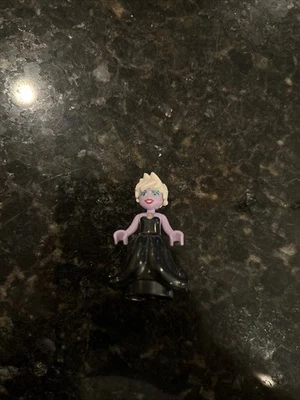 Posssible KO LEGO Ursula Minifigure Disney The Little Mermaid - Image 1 of 4