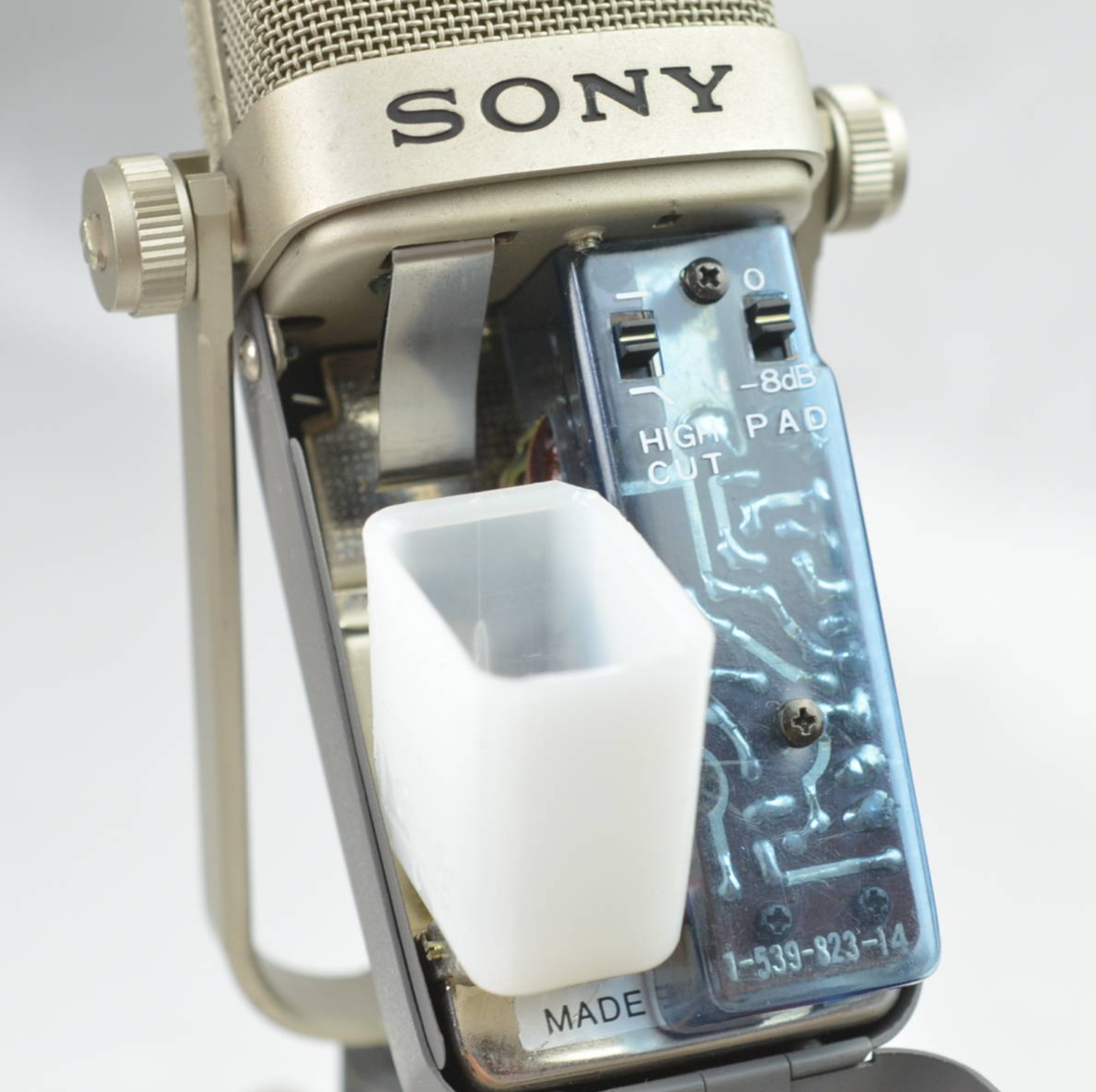 VINTAGE) SONY C-38B C38B Multi-Pattern Condenser Microphone VINTAGE) SONY C-38B C38B Multi-Pattern Condenser Microphone