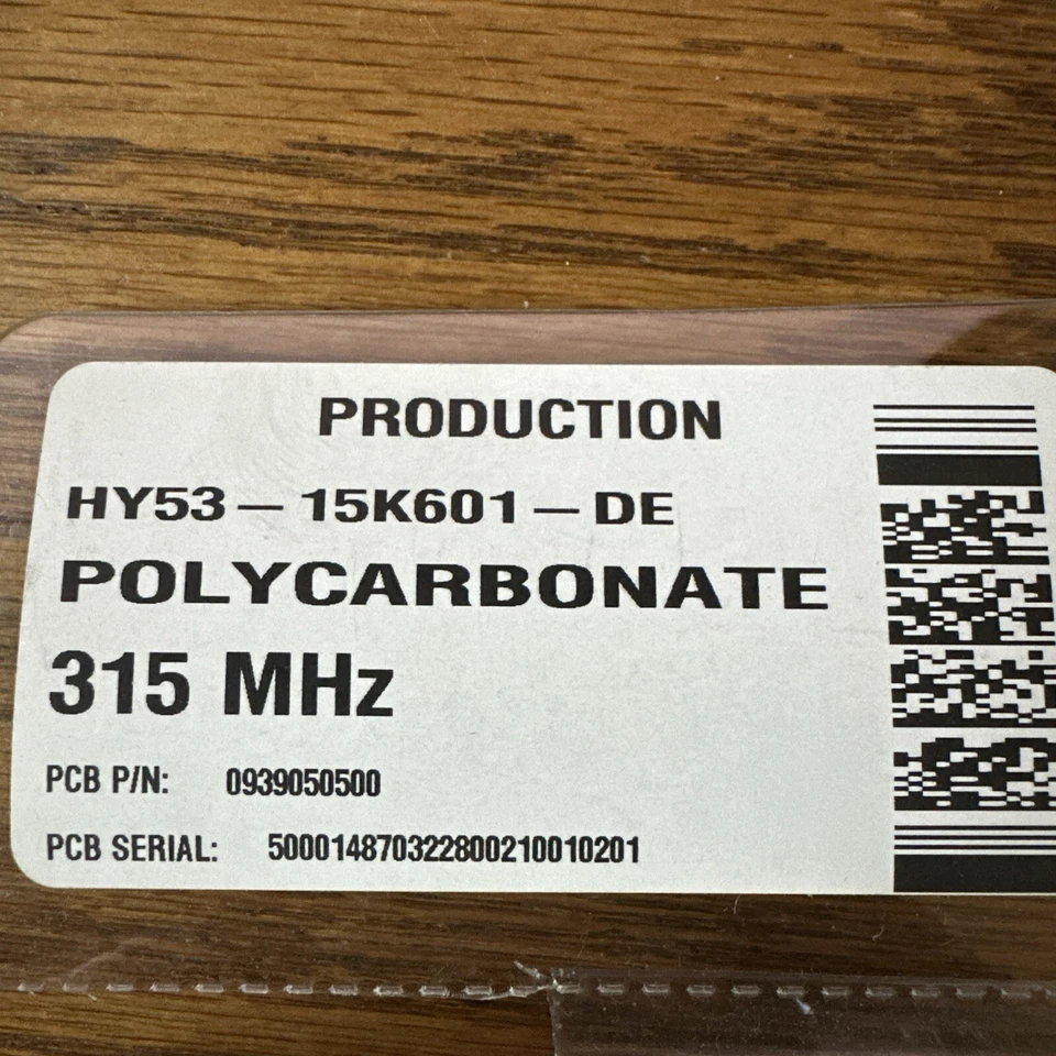 ASTON MARTIN DB11 LLAVERO INTELIGENTE FCC: OHT3731465 HY53-15K601-DE 315 MHz 3-BTN NUEVO Foto 3 de 4