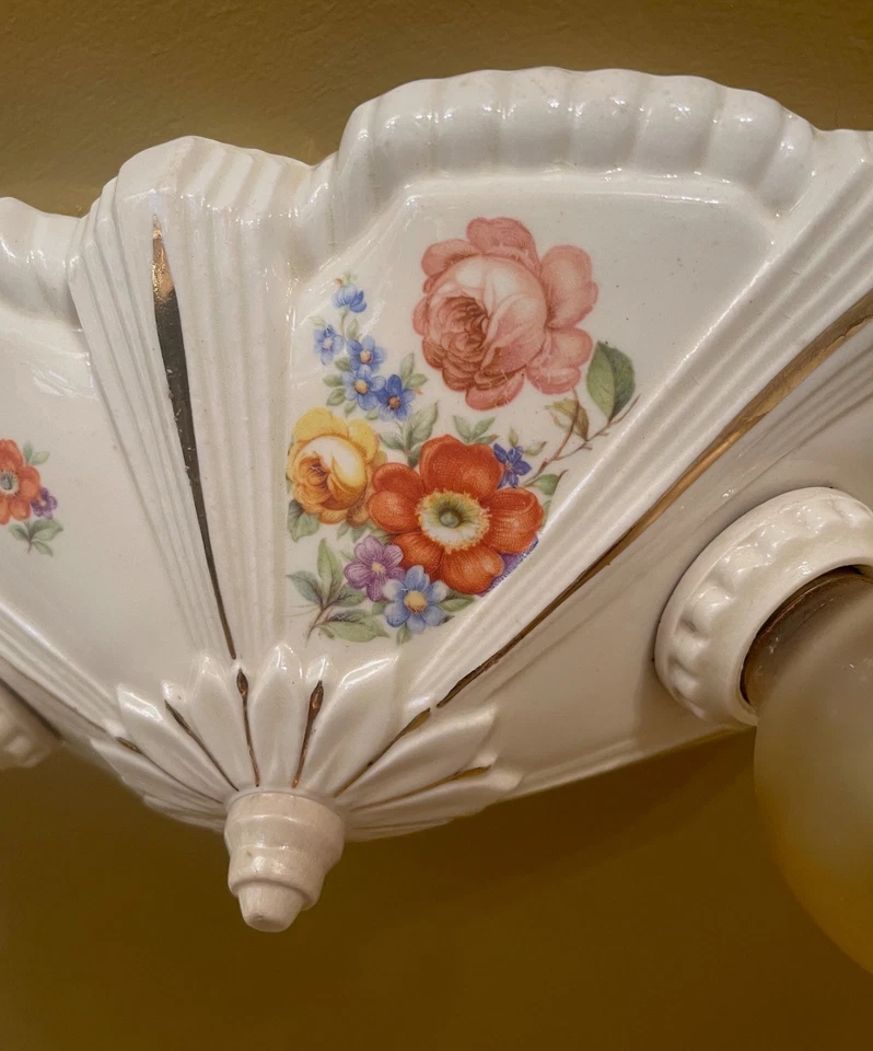 Lámpara de techo de baño de porcelana DECO vintage Lighting años 30 de PORCELIER Foto 3 de 3