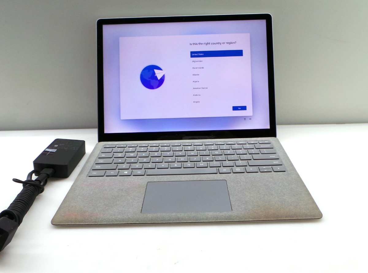 Microsoft Surface Laptop 13.3