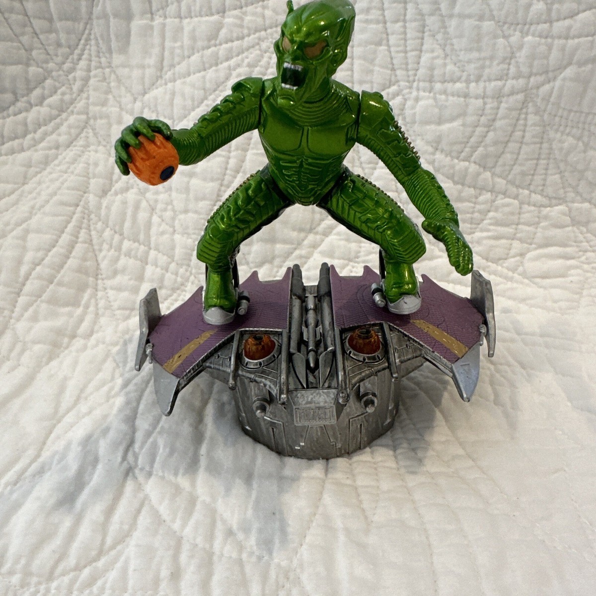 Spider-Man Green Goblin Action Figure With Glider 2002