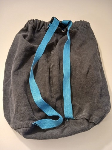 Reebok Black Cotton Denim Material Sling Bag w/Cinch Close & Front Pocket 90s - Picture 8 of 15