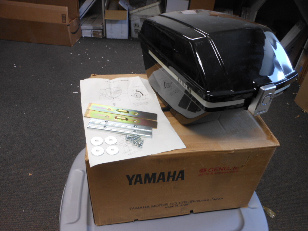 Yamaha OEM Black Small Rear Luggage Trunk Box CA50E CA50 Salient