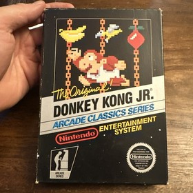 Donkey Kong Jr. (Nintendo NES, 1986) Complete CIB - 5 Screw Hangtab - Authentic