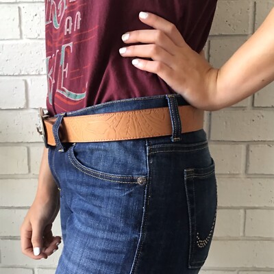 Tooled Tan Leather Belt Moulin Rogue Oval Silver Buckle  display picture 1