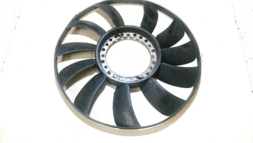 Volkswagen Passat 2004 Fan Blade 058121301b, Genuine #914487-31