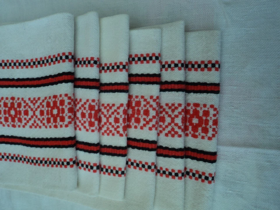 6 ANCIENNES SERVIETTES DE TABLE COTON RAYURES ROUGE NOIR ET FOND BLANC-46x46cm. - Photo 3/4