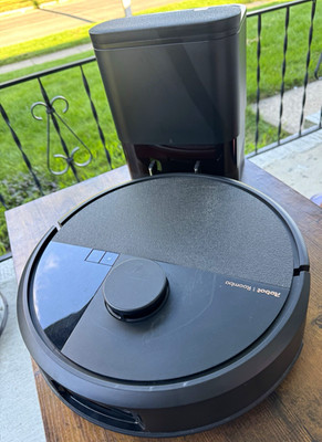 iRobot Roomba MAX 705  Vacuum Cordless Battery Bagless w/ Charging Dock Black