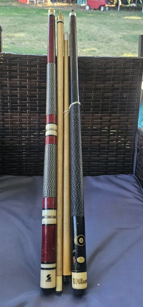 Vintage Pool Cue Sticks Lot Of 2 Wilson 19oz & Sportcraft Competition 19.5 Oz 