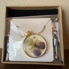 New Auntesign February Birth Month Wild Flower Necklace Hand Pressed 18” Gold