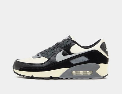 Nike Air Max 90 Herren Sneaker in Schwarz und Coconut Milk