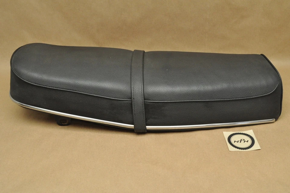 Conjunto de base de asiento vintage OEM Yamaha 1967 YDS5 YM2 C 170-24731-00 Foto 4 de 4