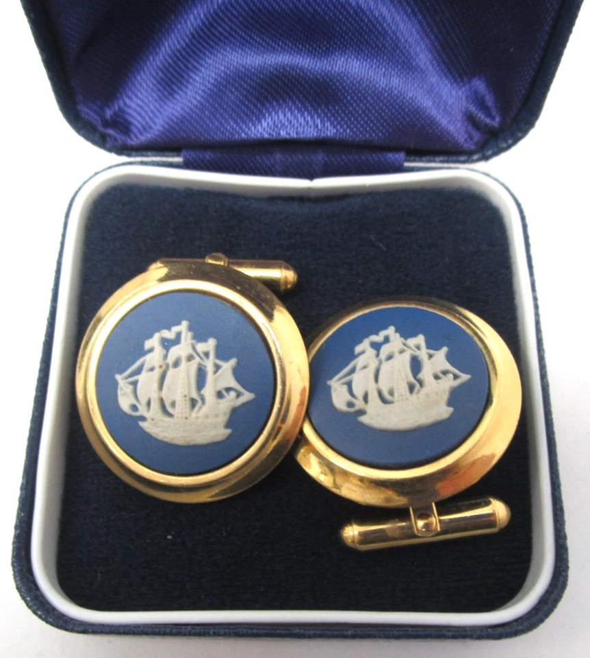 Gemelos Wedgwood Ship azul y dorado nuevos stock antiguo como nuevos en caja Foto 2 de 4