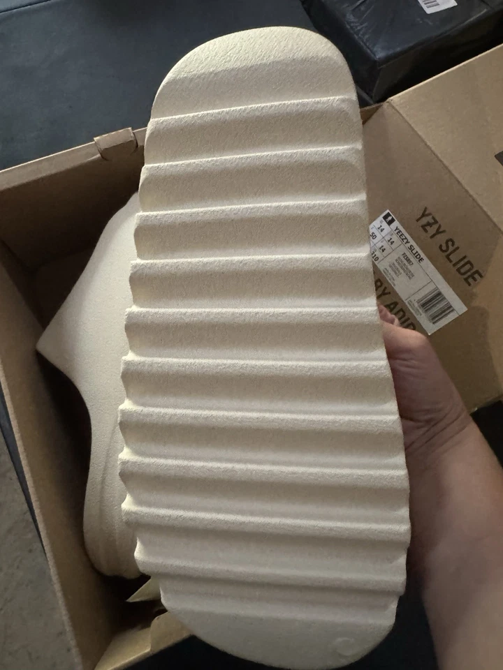 adidas Yeezy Slides Bone 2022 FZ5897 in Stock Ship Now Size9-11 - Image 3 of 4