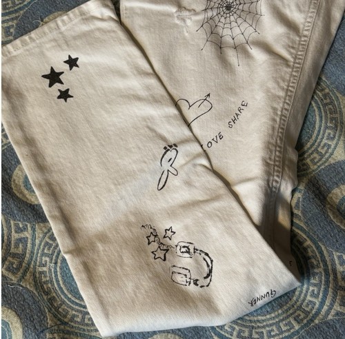 Just Cavalli White Graffiti Jeans Size 32 - Picture 9 of 12