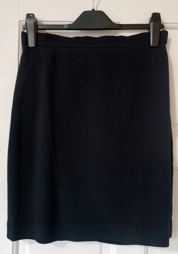 Max Mara, Max Mara Classic Pencil Skirt in Black UK 10 Knee Length Made In Italy Vintage