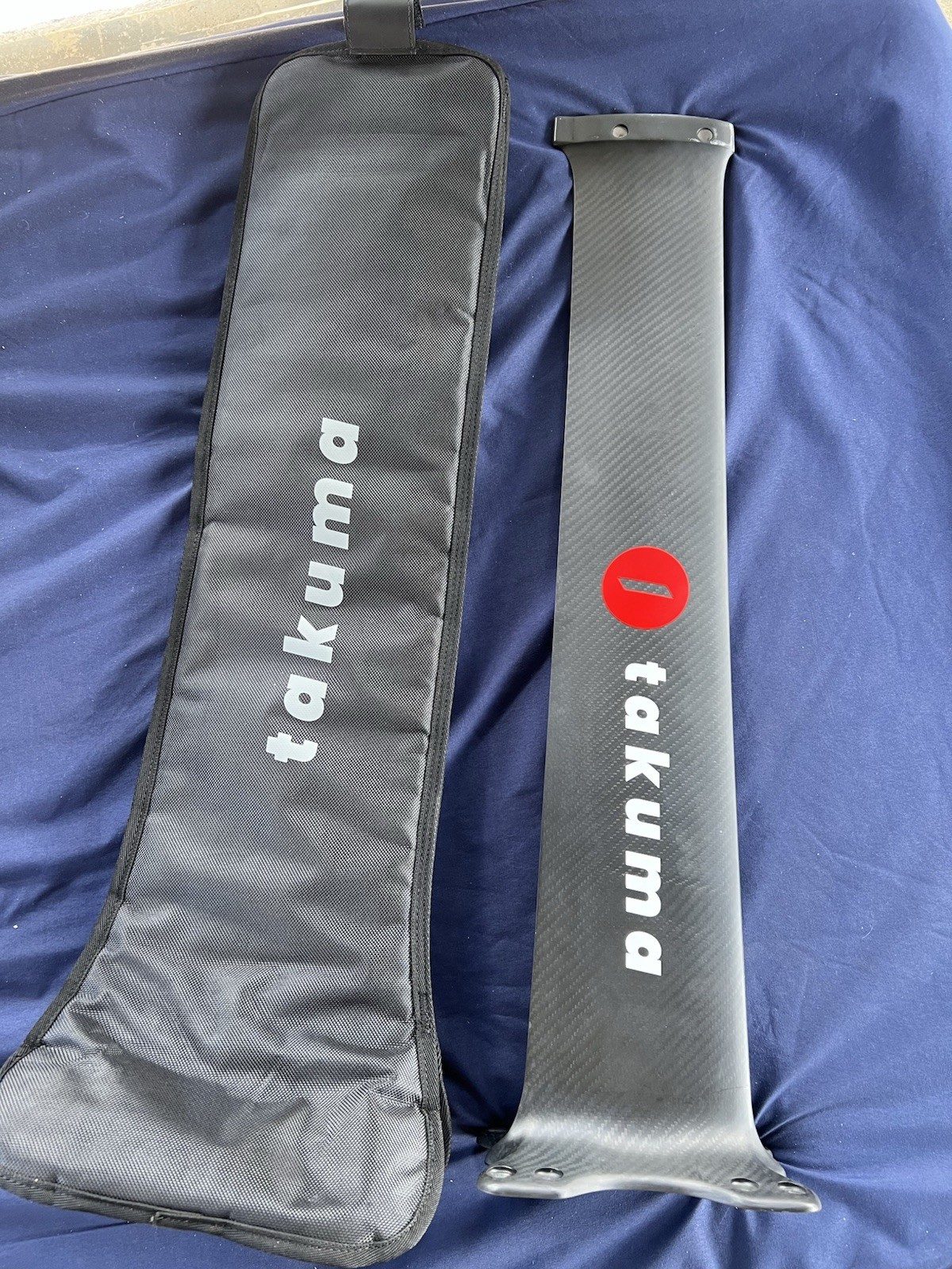 Takuma Carbon Windsurf Foil Mast 75cm/29.5 SCBM w/ Carry Bag