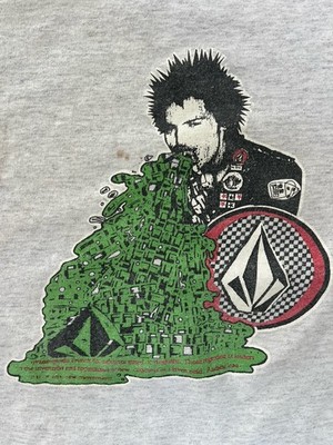 Vintage/Original Volcom Stone Surf/Skate/Snowboard Early 1990's T-Shirt